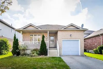 38 Milligan Street, Centre Wellington, On N1m 3r3