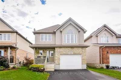 113 Gibbons Drive, Centre Wellington, On N1m 3w2