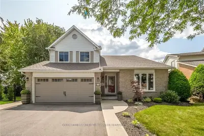 90 Woodborough Road, Guelph, On N1g 3k5