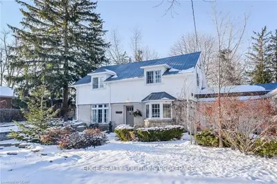 135 Albert Street E, Centre Wellington, On N1m 1x7