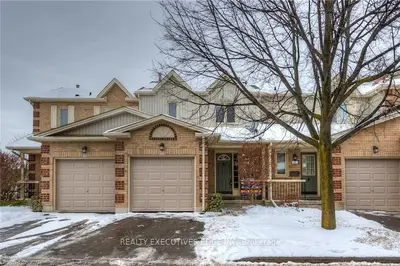 302 College Avenue W 69, Guelph, On N1g 4t6
