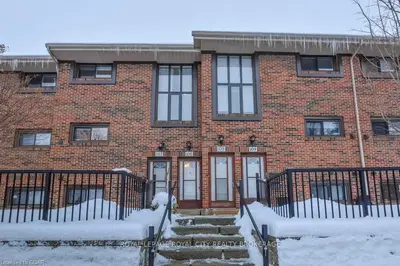 49 Rhonda Road 106, Guelph, On N1h 7a4