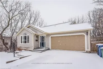 163 Grove Street, Guelph, On N1e 2w8