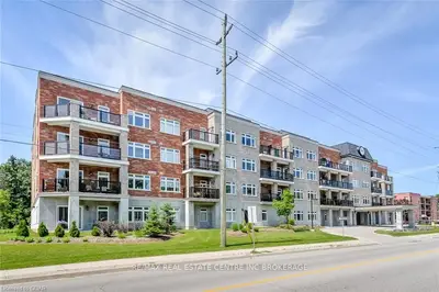 245 Scotland Street 311, Centre Wellington, On N1m 0b5