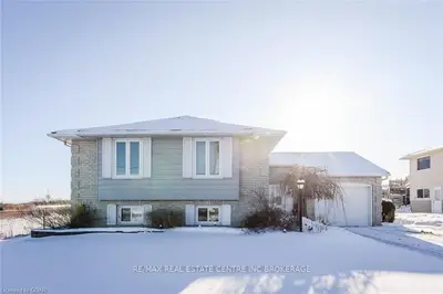 586 Belsyde Avenue, Centre Wellington, On N1m 1z5