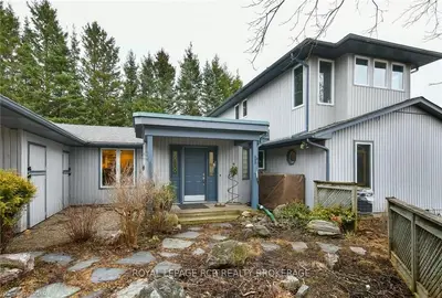 5820 Jones Baseline, Guelph/eramosa, On, N0b 1j0