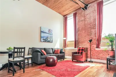 26 Ontario Street 118, Guelph, On N1e 7k1