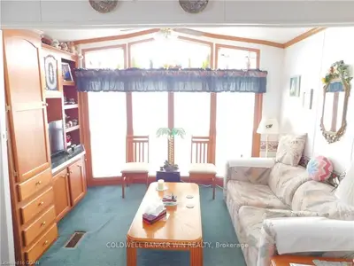 63 Lake Side Avenue, Wellington North, On N0g 2l0