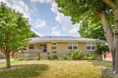 10 Campion Avenue, Guelph, On N1h 5l3