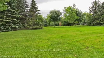 291 Egremont Street S, Wellington North, On N0g 2l2