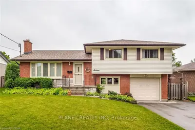 16 Kara Lee Court, Guelph, On N1e 4p2