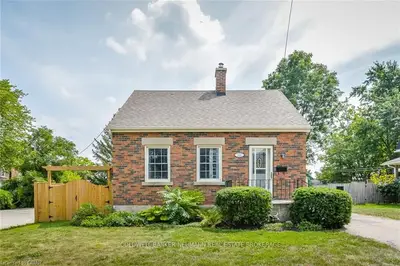 430 Hill Street W, Centre Wellington, On N1m 1g8