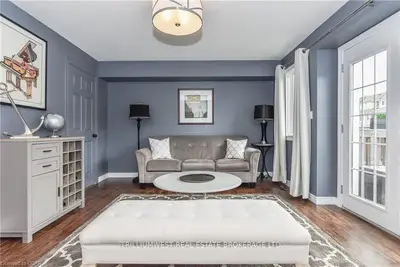 15 Carere Crescent 19a, Guelph, On N1e 0k4