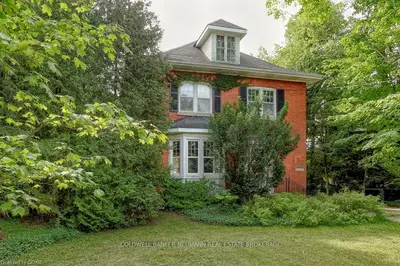 276 Union Street E, Centre Wellington, On N1m 1v9