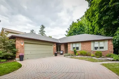 16 Hazelwood Drive, Guelph, On N1c 1a8