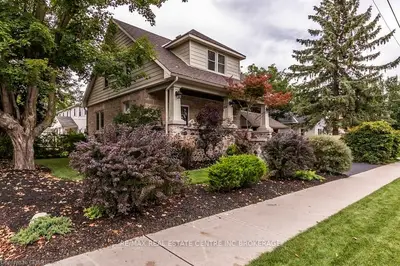 399 Hill Street W, Centre Wellington, On N1m 1g5