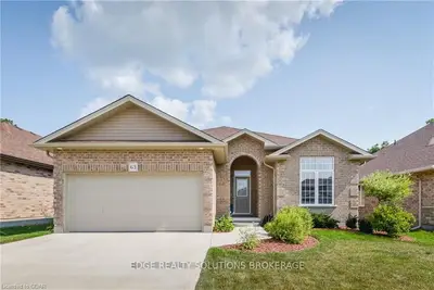63 Marr Drive, Centre Wellington, On N0b 1s0