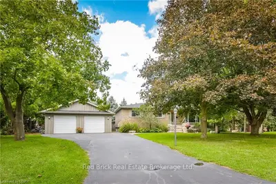 821 Bon Accord Street, Centre Wellington, On N1m 3a3