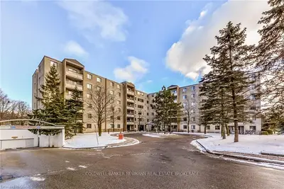93 Westwood Road 208, Guelph, On N1h 7e7