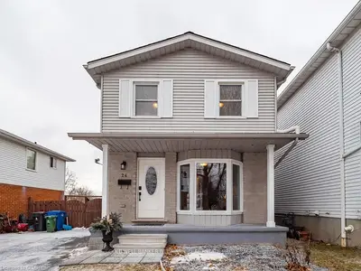 24 Chesterton Lane, Guelph, On N1e 6t1
