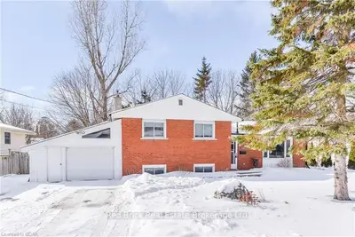 525 Gzowski Street, Centre Wellington, On N1m 2e5