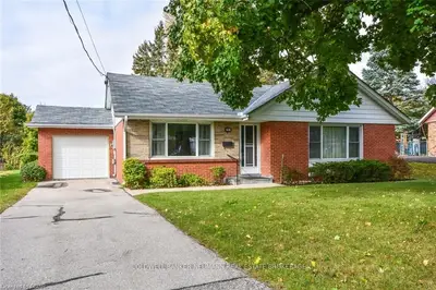 32 Kensington Street, Guelph, On N1e 3p4
