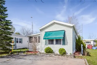 528 Poplar Place, Centre Wellington, On N1m 2w5