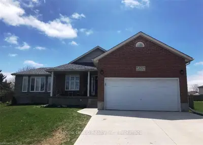 43 Cherry Hill Place, Centre Wellington, On N1m 379