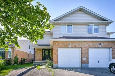 93 York Street E, Centre Wellington, On N0b 1s0