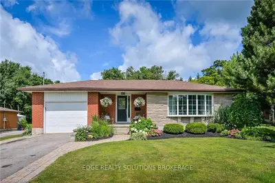 865 St Andrew Street E, Centre Wellington, On N1m 1r9