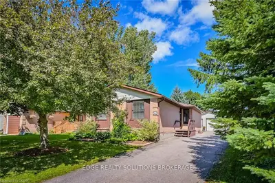810 Kelsowood Lane, Centre Wellington, On N1m 3k7