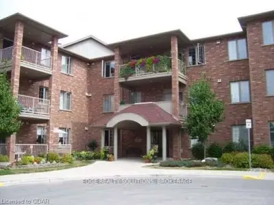 20 STATION SQUARE 114, Centre Wellington, ON N0B 1S0