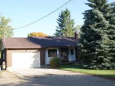 30 YORK ST W, Centre Wellington, ON N0B 1S0