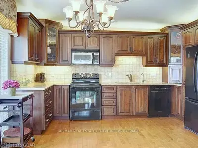 65 BAYBERRY DR C408, Guelph, ON N1G 5K8