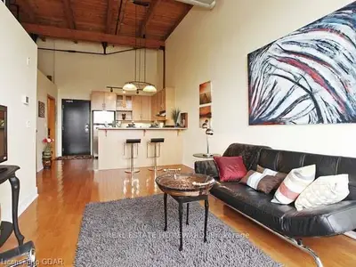 26 ONTARIO ST 304, Guelph, ON N1E 7K1