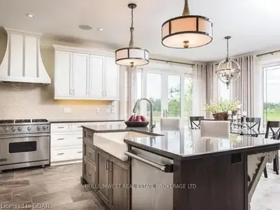 11 REID COURT, Puslinch, ON N0B 2J0