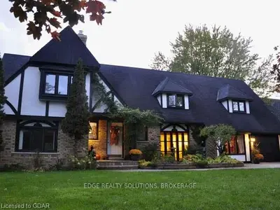 18 BURNETT COURT, Centre Wellington, ON N1M 2W3