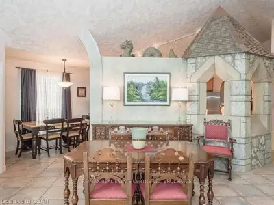 40 ABBEYWOOD CRES, Guelph, ON N1K 1V2