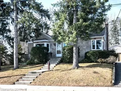 240 Kathleen Street, Guelph, ON N1H 4Y5