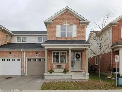 71 GARTH MASSEY DR 31, Cambridge, ON N1T 2G8