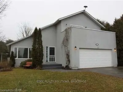 31 Amalia Crs, Centre Wellington, On, N0b 1j0