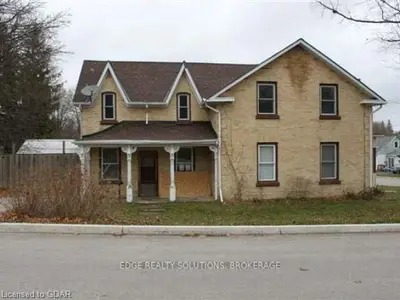 295 Wellington St W, Wellington North, On, N0g 2l2