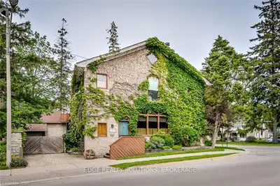 290 St David Street, Centre Wellington, On N1m 2l5