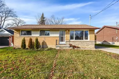 439 Garafraxa Street E, Centre Wellington, On N1m 1e6