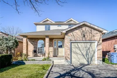228 Country Club Drive, Guelph, On N1e 3l2
