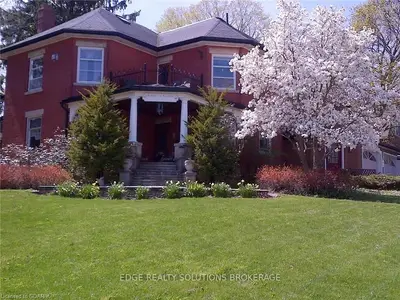 505 St Andrew Street W, Centre Wellington, On N1m 1p4