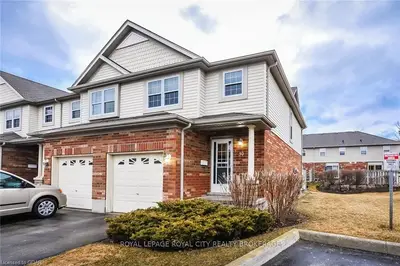 30 Imperial Street S 30, Guelph, On N1k 1y1