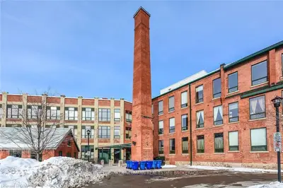 26 Ontario Street 213, Guelph, On N1e 7k1