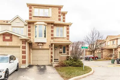 302 College Avenue W 40, Guelph, On N1g 4t6