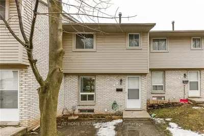 700 Paisley Road 92, Guelph, On N1k 1a3